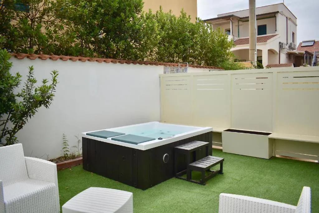 Endless Summer Lido di Noto 0*,
